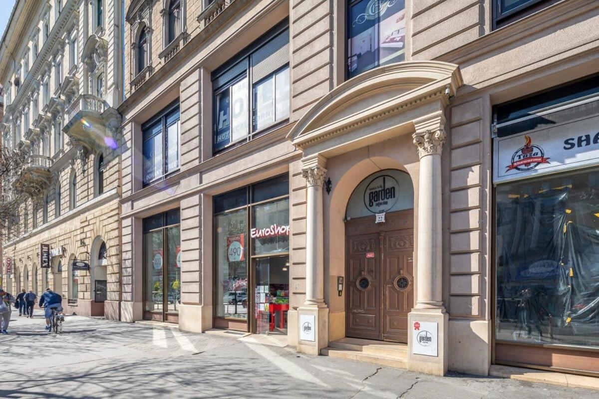 Apartament Very Large With Air Conditioning Budapesta
